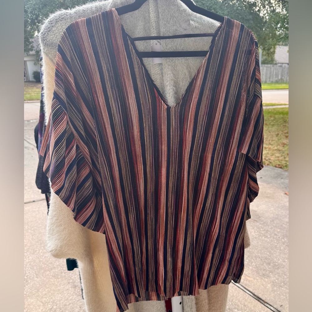 Anthropologie Elegant ‘ V-Neck Blouse- XL NWOT